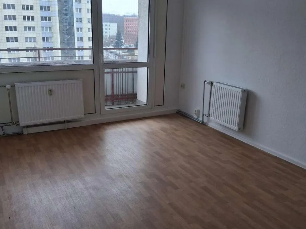 Gamigstraße 22 - bright 3-room apartment with kitchen and bathroom on the 7th floor - WBS - for rent