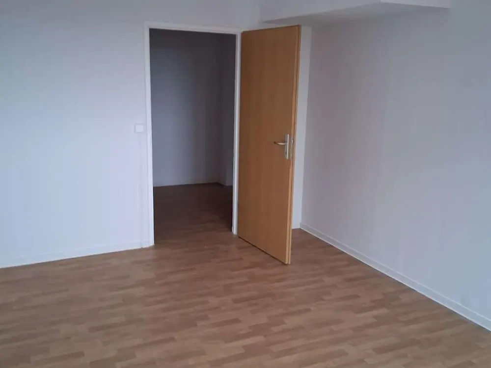 Gamigstraße 22 - bright 3-room apartment with kitchen and bathroom on the 7th floor - WBS - for rent
