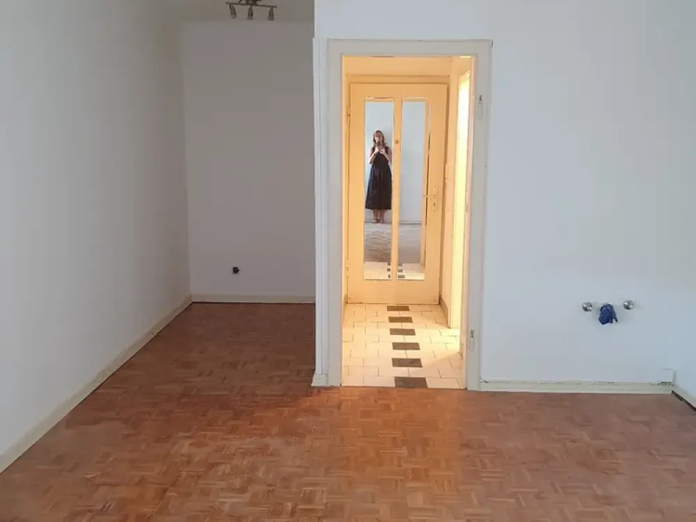 Zentrumsnah und ruhig, süßes Apartment im 2. OG, Parkett