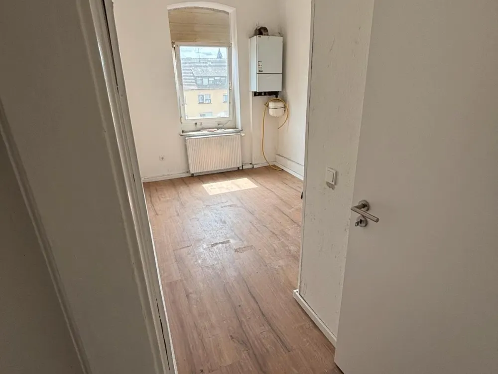 2-Zimmer-Wohnung 55 qm, 1.OG, zentral, Neunkirchen