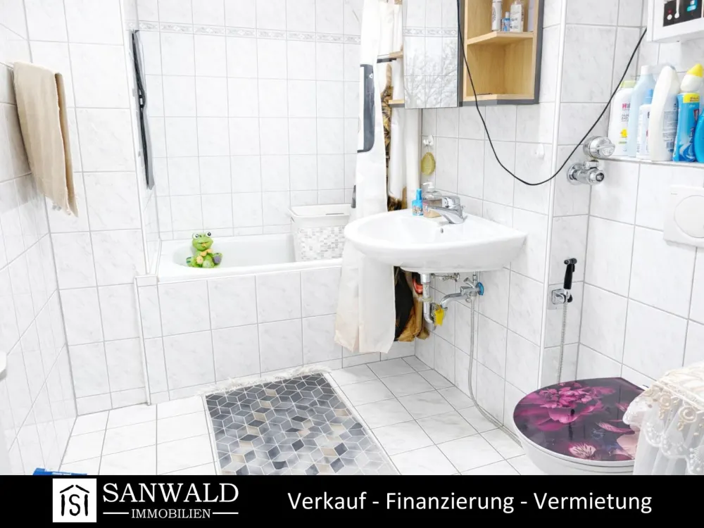 Wunderschöne 2,5-Zimmer-Wohnung mit Balkon
