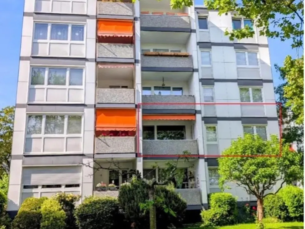 Ruhiges Wohnen in Köln-Hochkirchen / Rondorf: 64 qm Wohnung mit Parkett, Einbau-Küche, Loggia & Lift