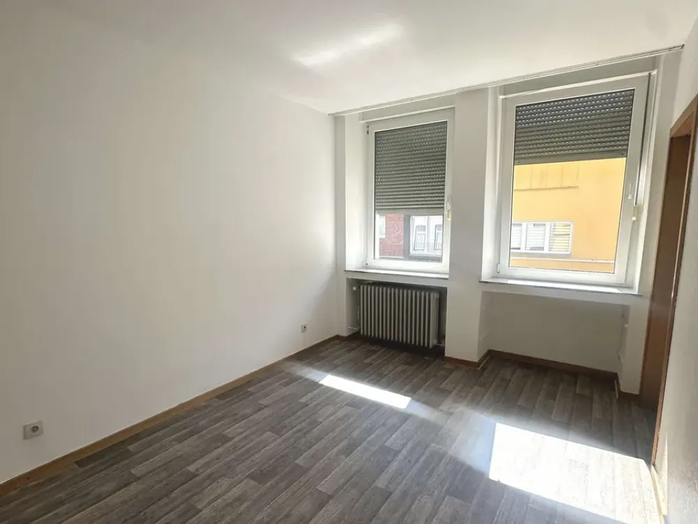 Renovierte zentral gelegene Wohnung 1. Obergeschoss