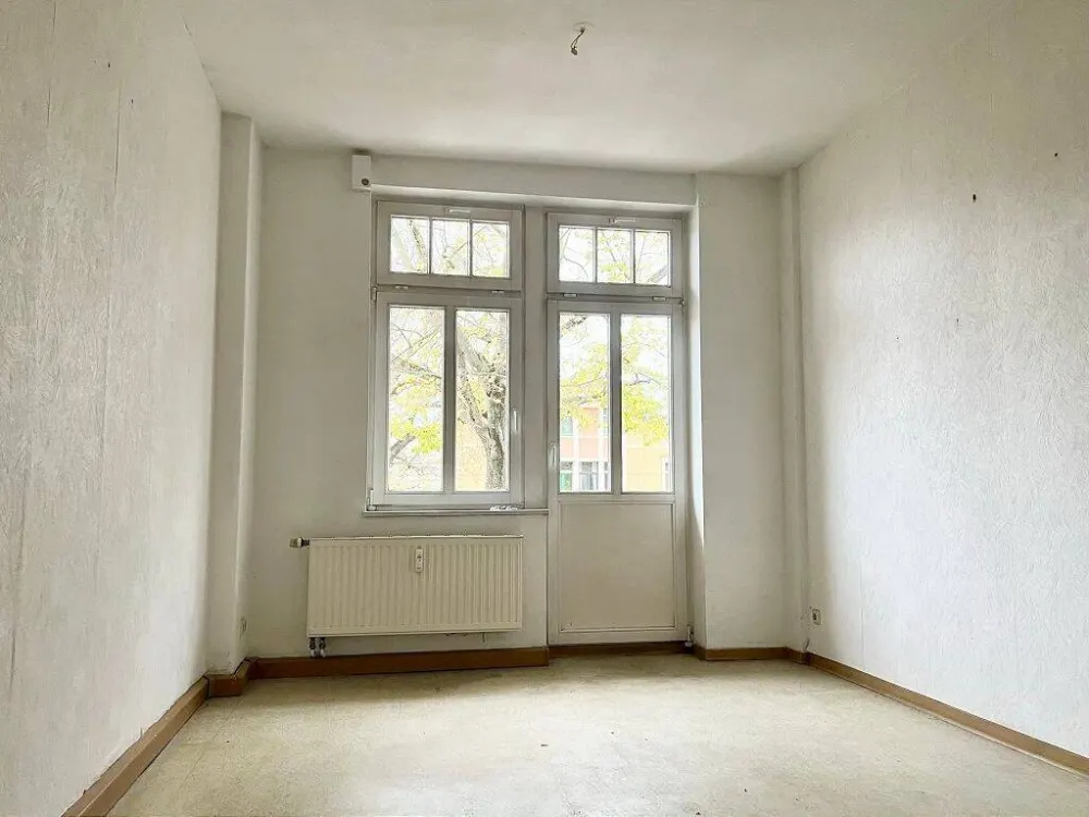 Geräumige und sanierte 3 Raumwohnung inmitten der Neustadt zu mieten!