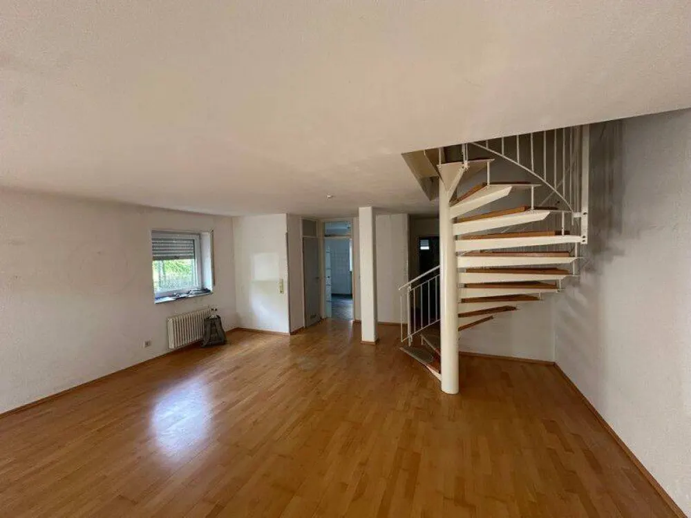 4-Zimmer über 2 Etagen mit Terasse
