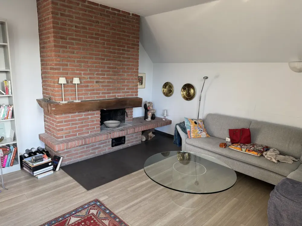Spacious Living with Charm - Exceptional Gable Apartment with Loggia