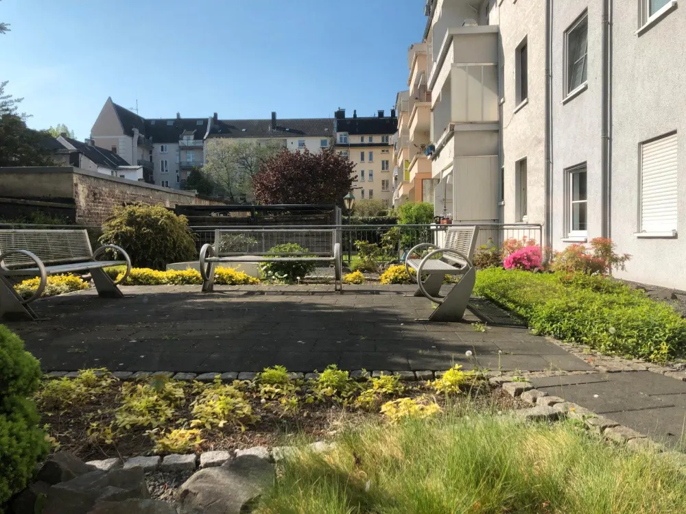 Sanierte 1-Zimmer-Wohnung mit Balkon im Kaiserstr.-Viertel, für ä