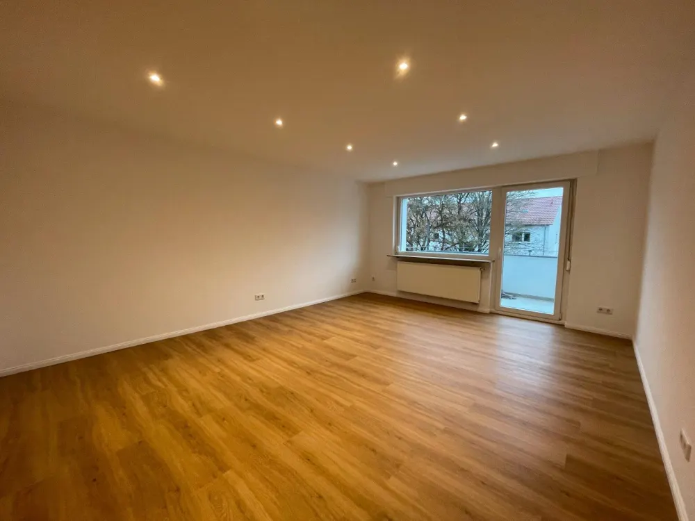 Kernsanierte 3-Zimmer-Wohnung mit Süd-West-Balkon | Vorderer West
