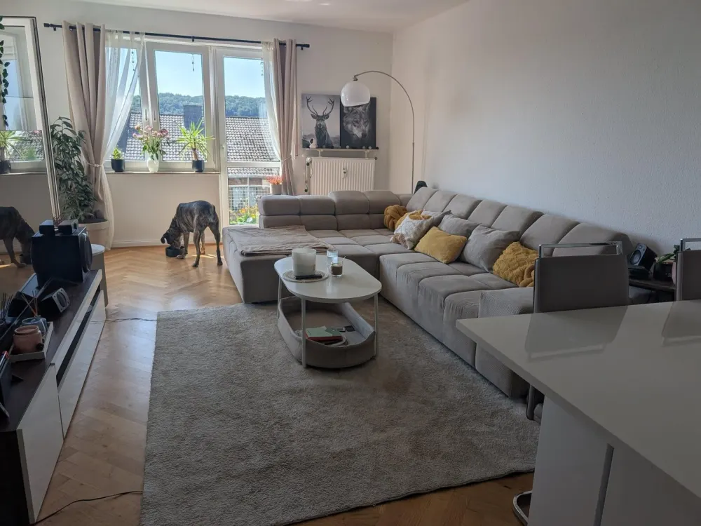 Helle 2-Zimmer Wohnung mit Blick über Kirchende ab dem 01.10.2026 für Sie verfügbar