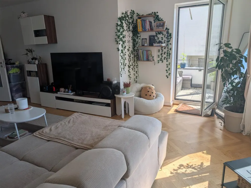 Helle 2-Zimmer Wohnung mit Blick über Kirchende ab dem 01.10.2026 für Sie verfügbar