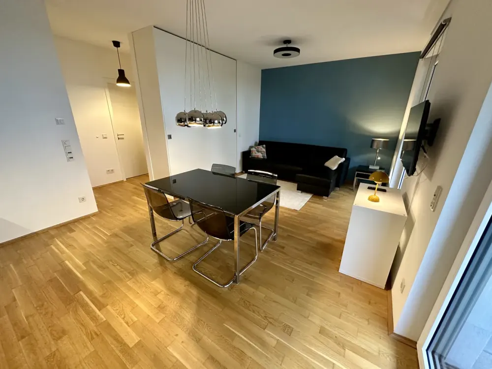 NK-ALL-INC: Voll möblierte moderne und gepflegte 1,5-Zimmer-Wohnung mit Terrasse in Köln-Bayenthal
