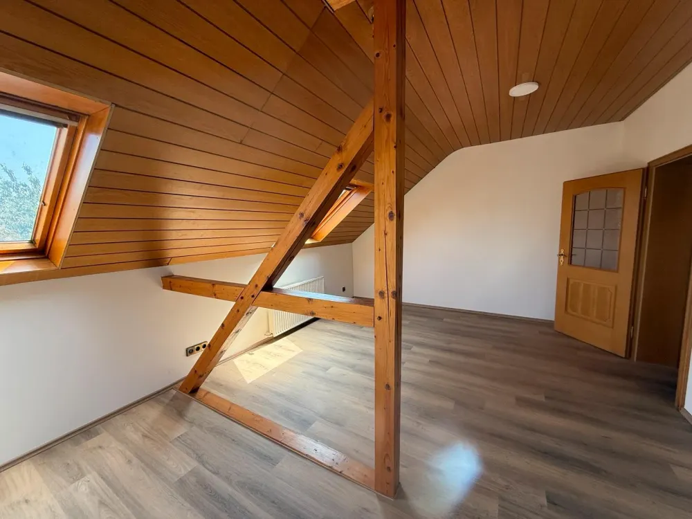 53m² Dachgeschosswohnung in Holthausen ab Sofort verfügbar