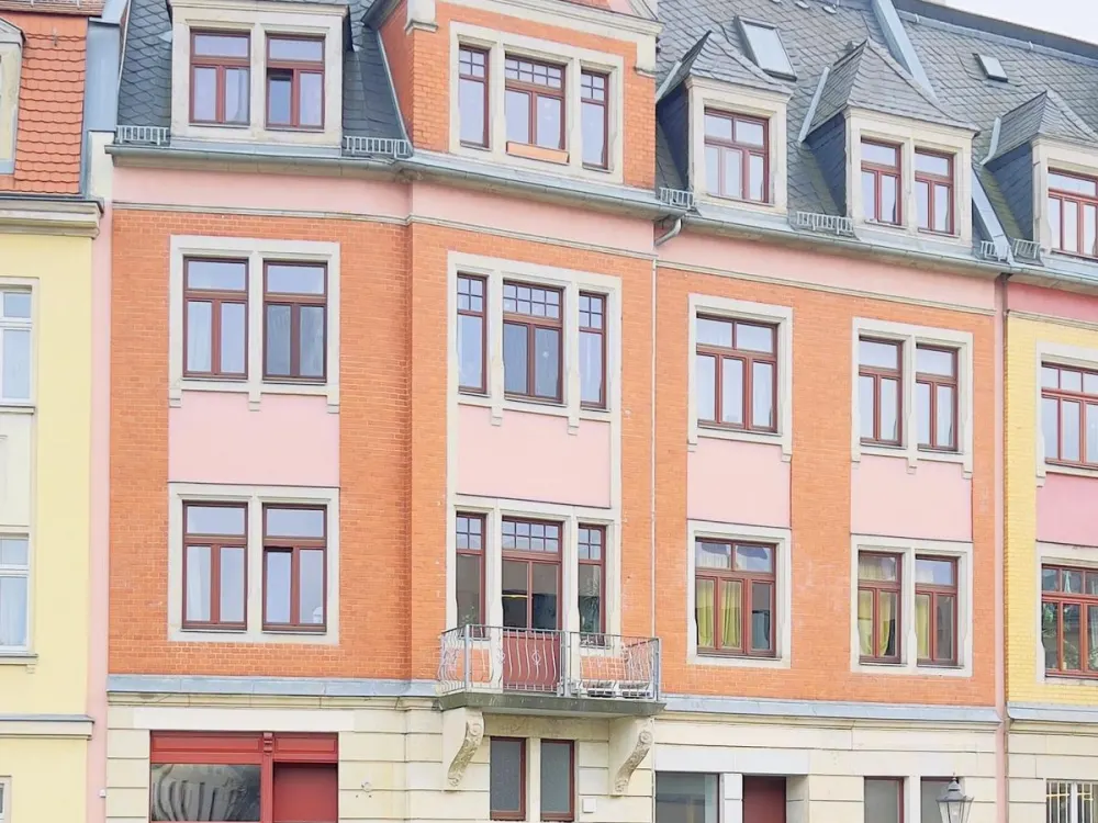 frei ab 01.11.2026: schicke 2-Raum-Wohnung im Dachgeschoss