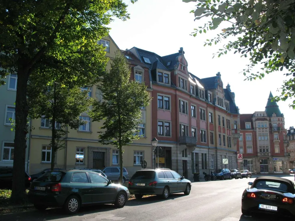 frei ab 01.11.2026: schicke 2-Raum-Wohnung im Dachgeschoss