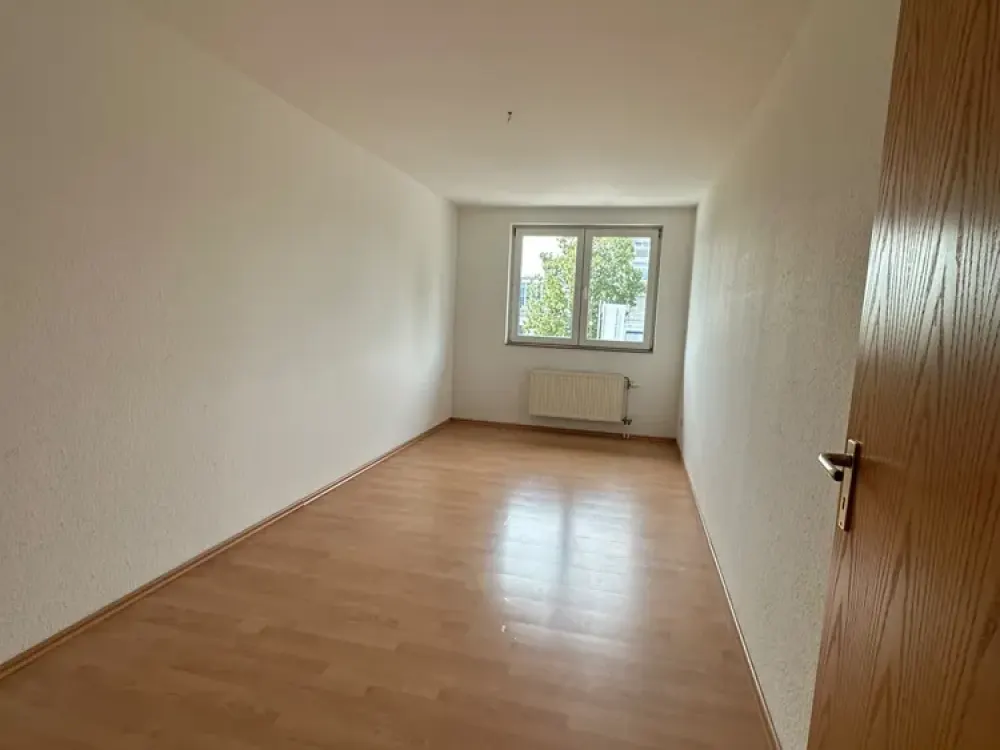 Helle drei Zimmerwohnung mit Balkon