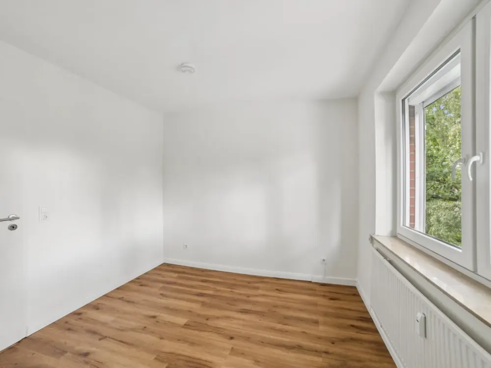 Besichtigung am 10.09. Helle 2-Zimmer-Wohnung mit sonniger Dachterrasse in attraktiver Stadtrandlage