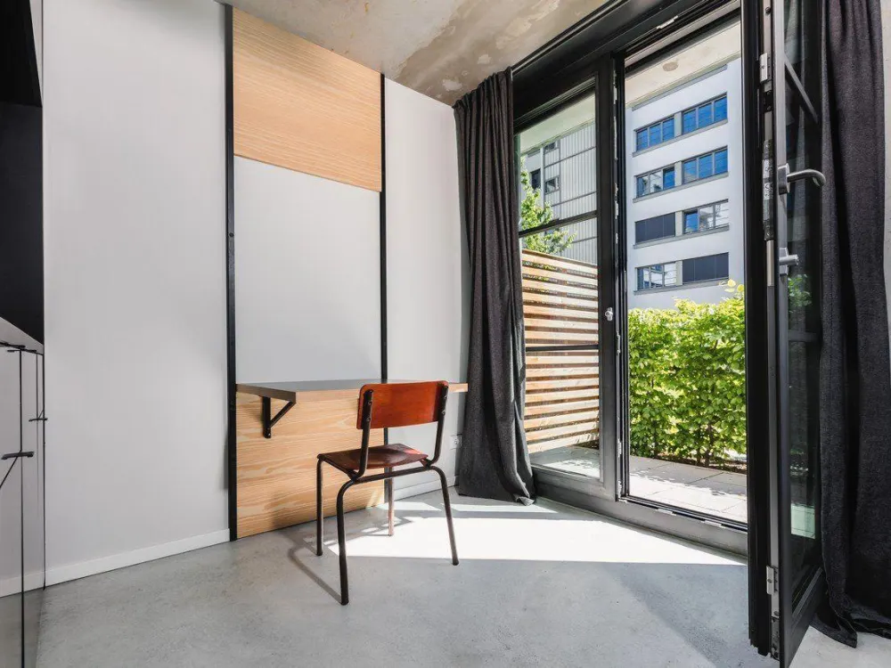 Neon Wood Student Housing in Berlin Friedrichshain - Patio Apartment