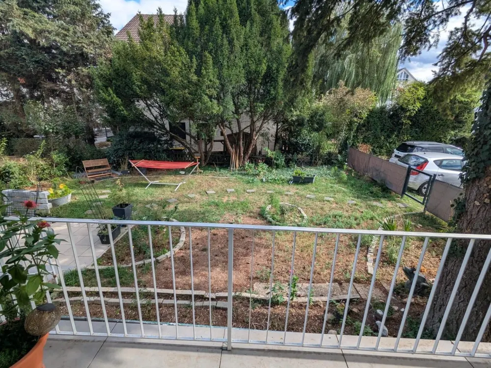 Exklusive 4-Zimmer-Wohnung in Frankfurt-Harheim +Garten+Küche!