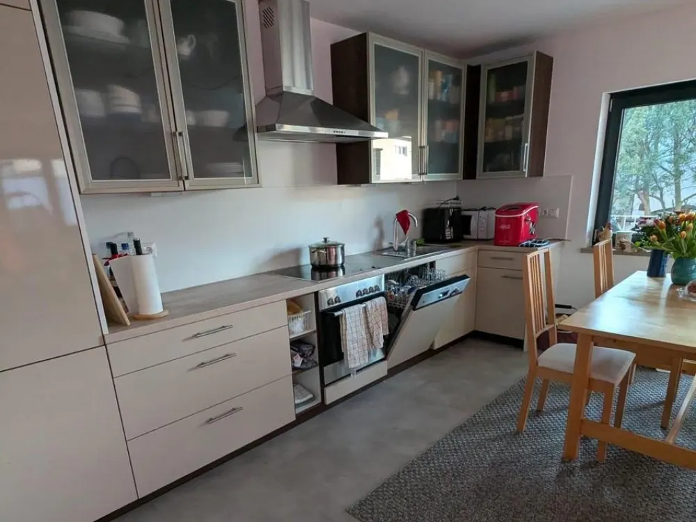 Exklusive 4-Zimmer-Wohnung in Frankfurt-Harheim +Garten+Küche!