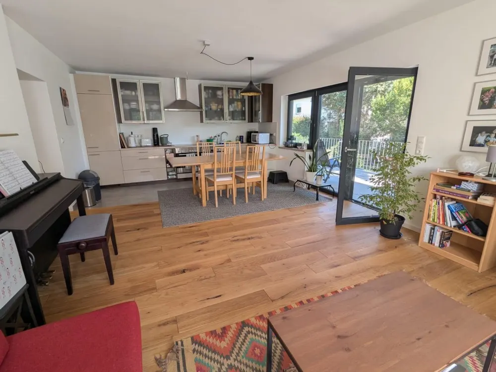Exklusive 4-Zimmer-Wohnung in Frankfurt-Harheim +Garten+Küche!