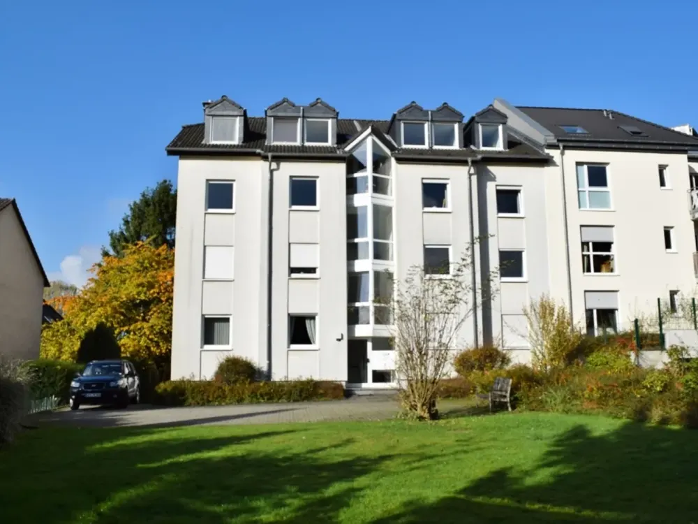 Sehr schöne, gepflegte und helle 3-Zimmerwohnung mit Balkon in Leverkusen-Schlebusch!!!