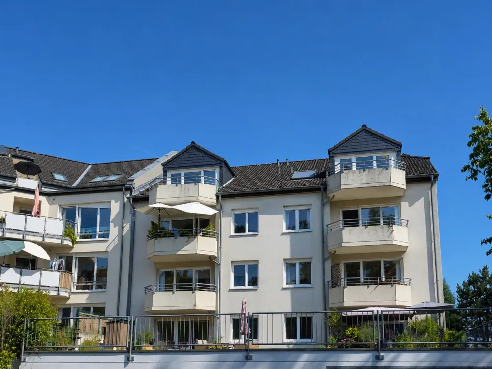 Sehr schöne, gepflegte und helle 3-Zimmerwohnung mit Balkon in Leverkusen-Schlebusch!!!