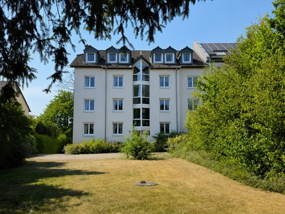 Sehr schöne, gepflegte und helle 3-Zimmerwohnung mit Balkon in Leverkusen-Schlebusch!!!