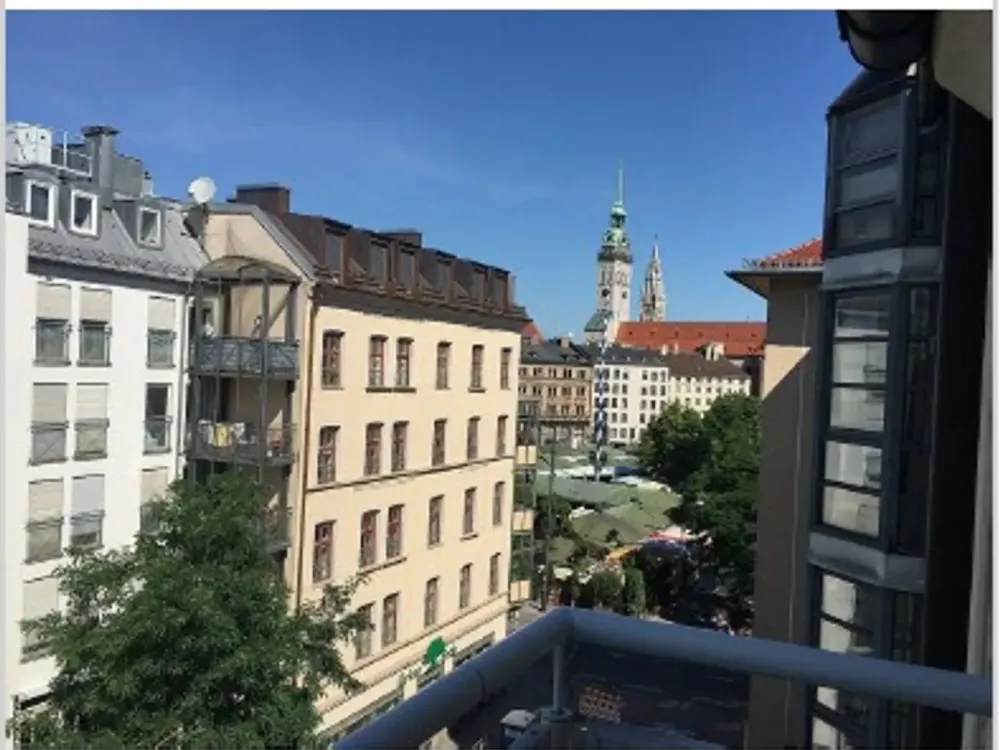 Schicke 2-Zimmer Wohnung mit Balkon im 5. OG in München