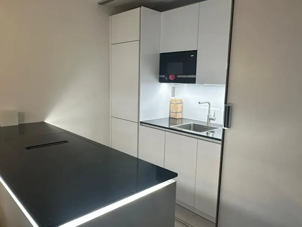 Schicke 2-Zimmer Wohnung mit Balkon im 5. OG in München