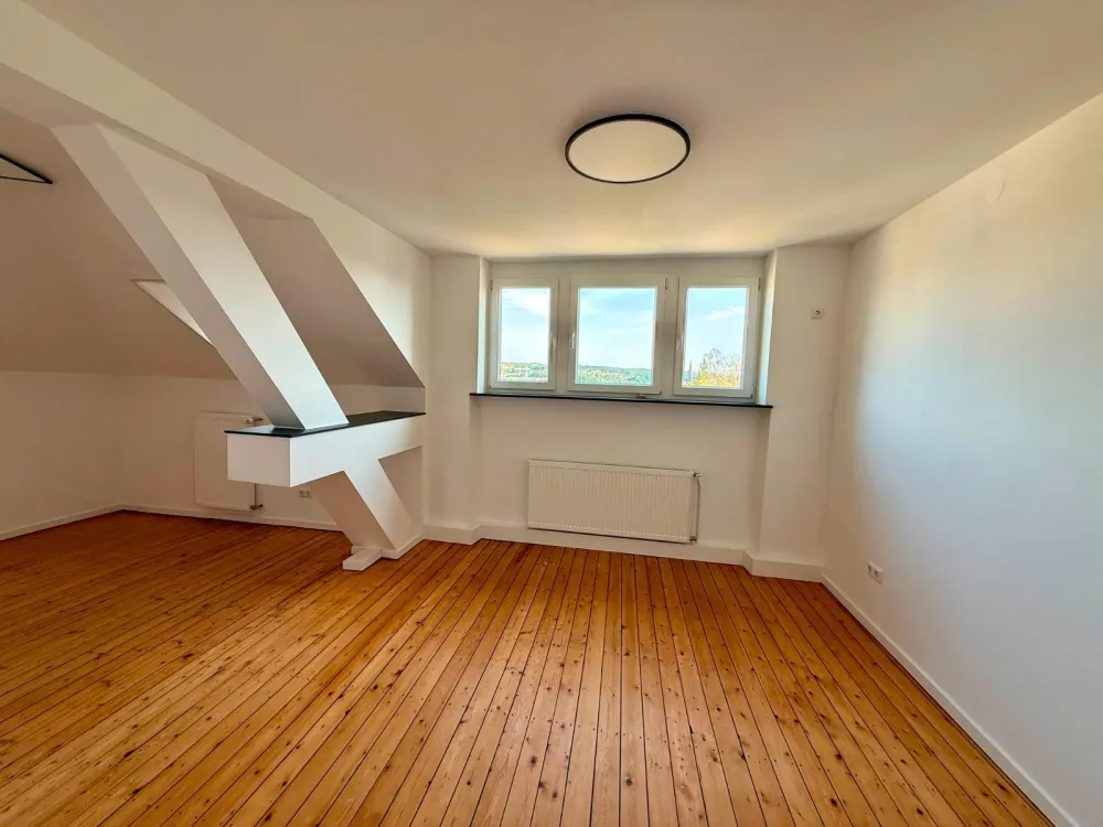 4-Zimmer-DG-Wohnung in zentraler Lage von St. Ingbert