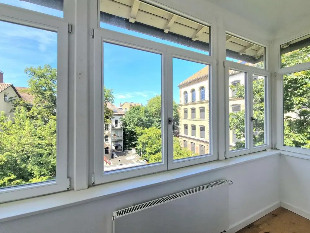 Stilvolle 3-Zimmer-Wohnung mit Wintergarten und hochwertiger Ausstattung