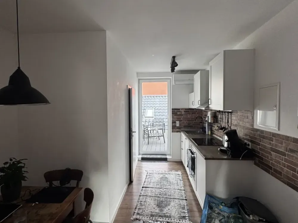Schöne 1-Zi.-Wohnung mit Dachterasse, neu saniert, ruhige Toplage Köln