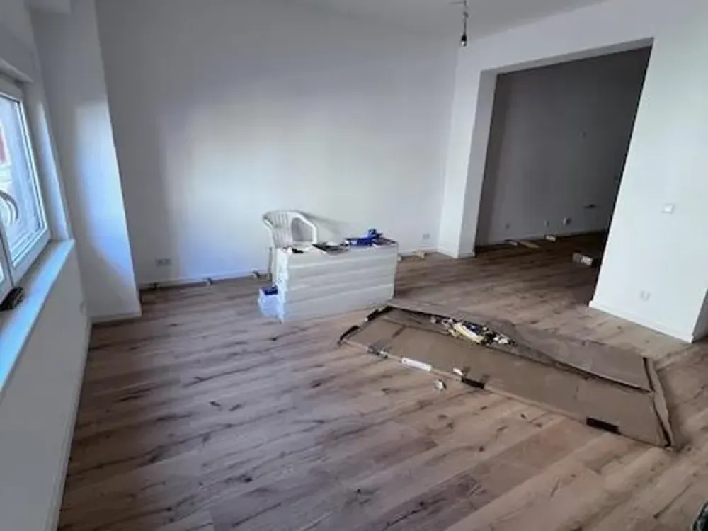 First Occupancy After Complete Renovation - 2.5-Room Apartment | KfW 55
