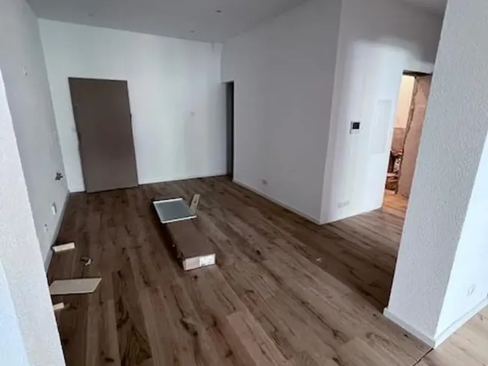 First Occupancy After Complete Renovation - 2.5-Room Apartment | KfW 55