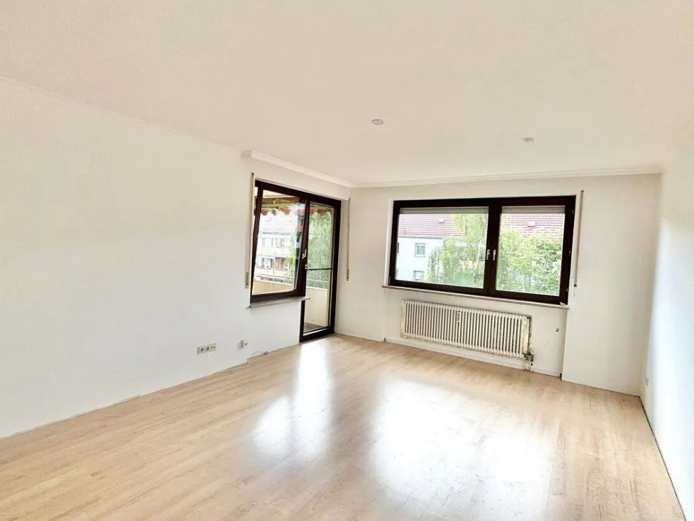 Gut geschnittene 2 Zimmer mit EBK