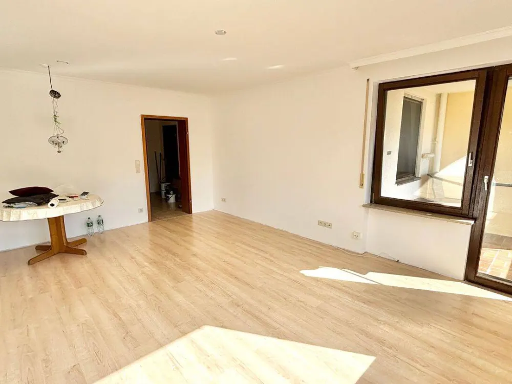 Gut geschnittene 2 Zimmer mit EBK