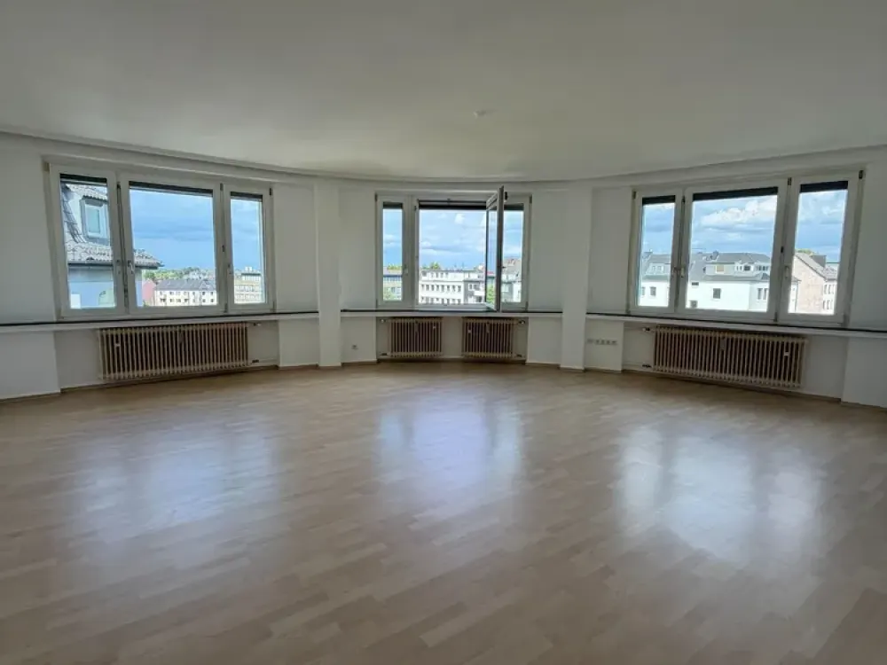 3,5 Zimmer-Wohnung direkt in der Innenstadt!