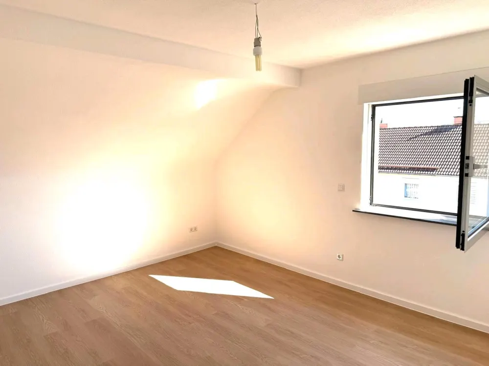 Bright 2-Room Apartment for Rent in Neunkirchen-Furpach