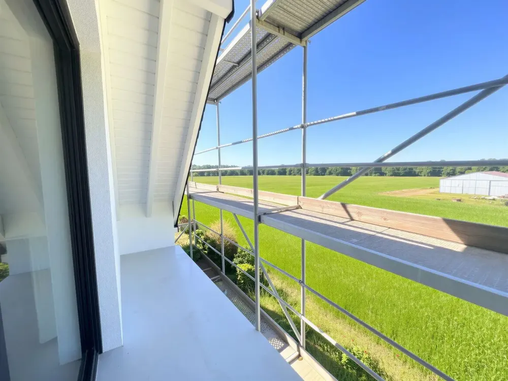 Wohnen + Arbeiten 5 Zimmerwohnung mit 140 m² in idyllischer Feldrandlage zu vermieten