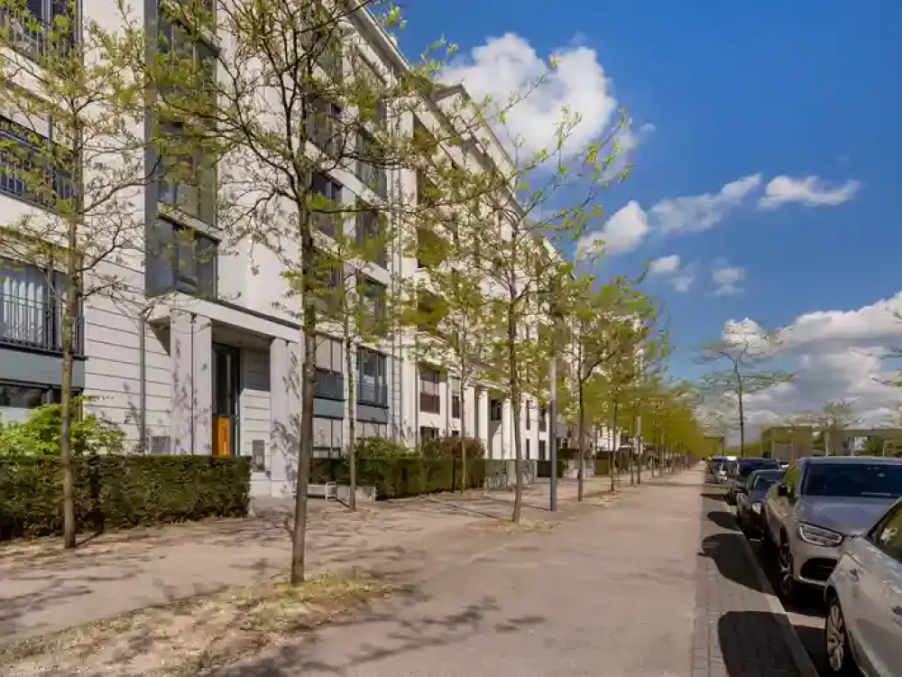 Furnished Rental Apartment in the Popular Le-Flair in Pempelfort