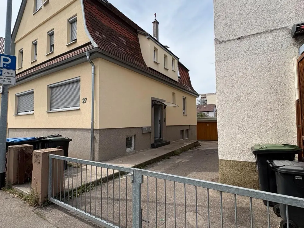 3 Zimmer Wohnung in Leonberg mit Garten und Terrasse