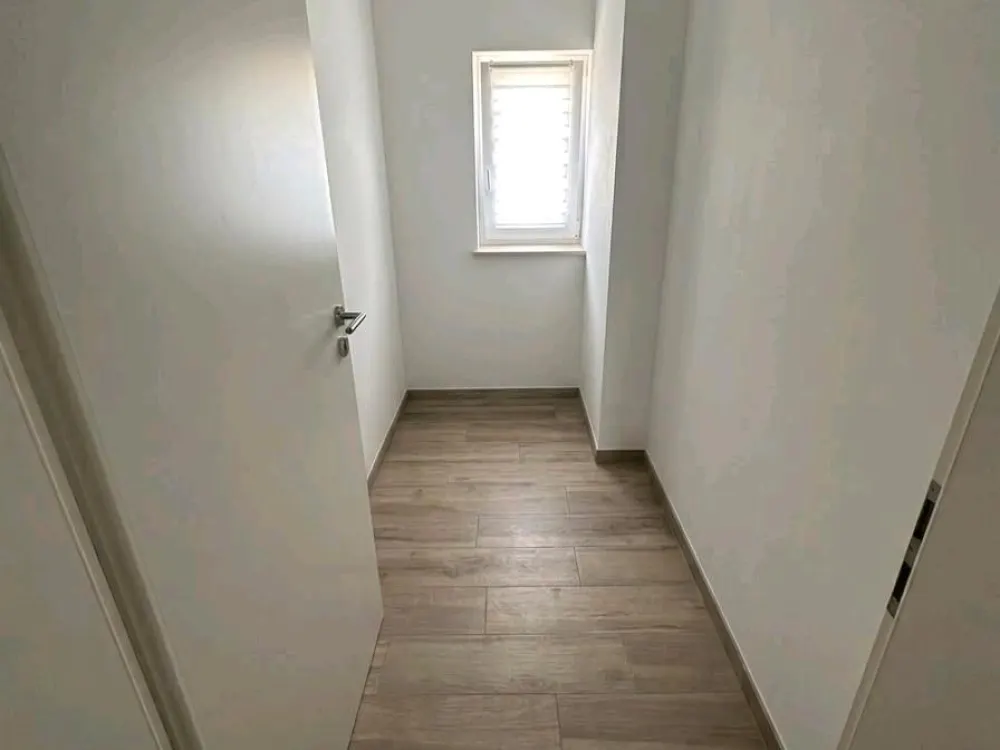 NACHMIETER GESUCHT AB DEM 01.10.2026 / Helle 2 Raum Wohnung