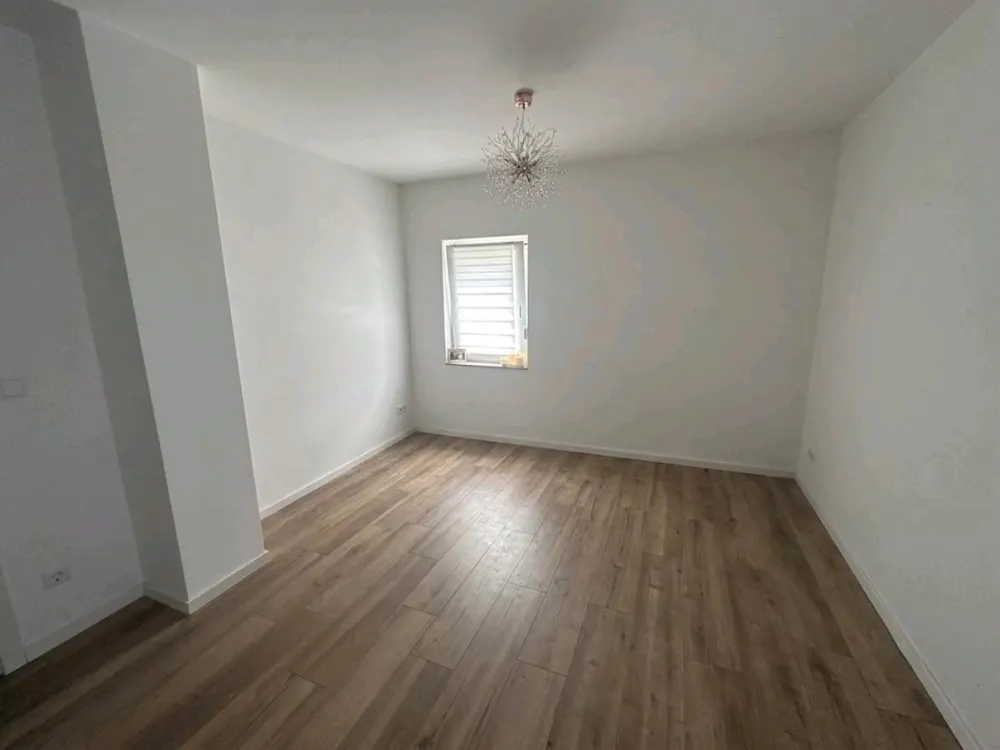 NACHMIETER GESUCHT AB DEM 01.10.2026 / Helle 2 Raum Wohnung