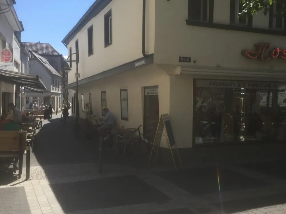 Gemütliches, möbliertes Zimmer zu vermieten