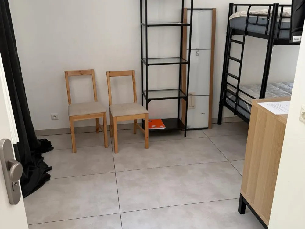 Gemütliches, möbliertes Zimmer zu vermieten