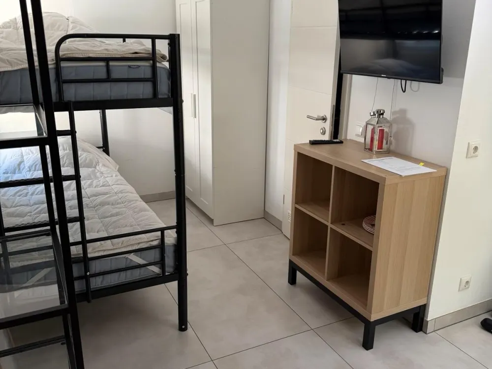 Gemütliches, möbliertes Zimmer zu vermieten