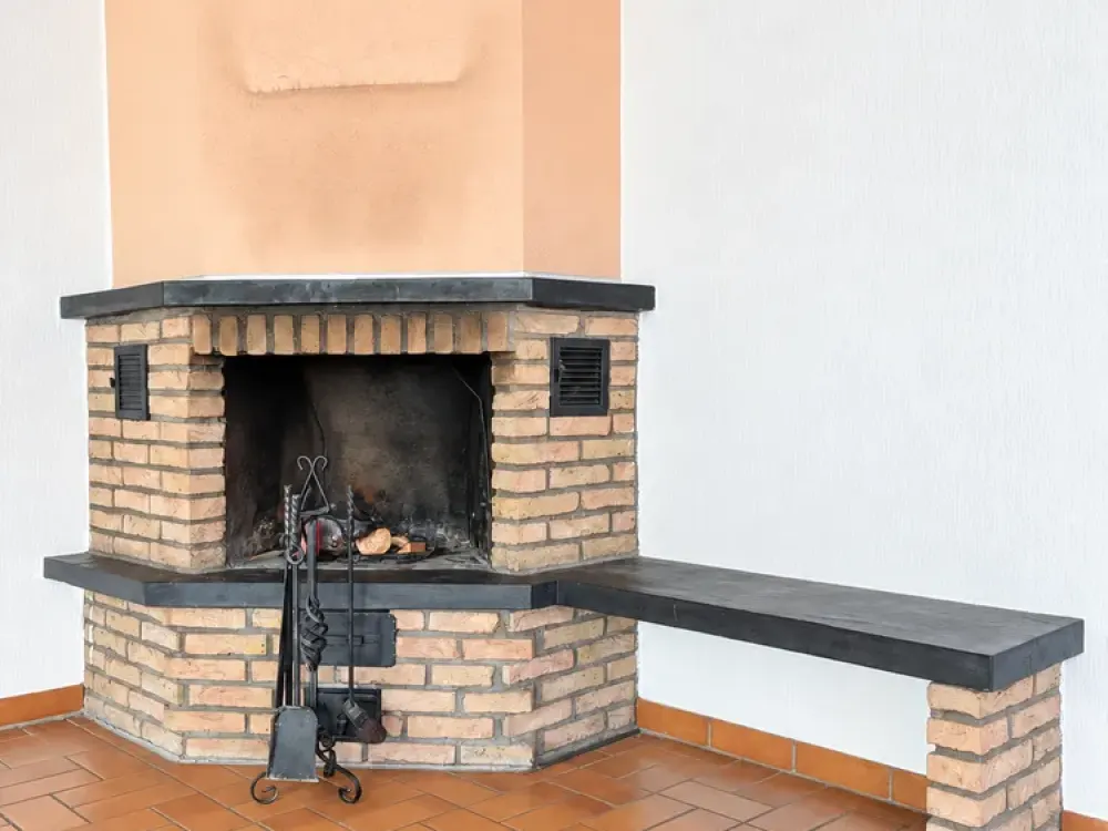 Großzügige 4-Zimmer-Maisonette mit Kamin und Balkon über zwei Ebenen