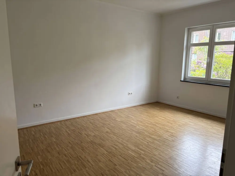 Lichtdurchflutete Wohnung mit Blick ins Grüne im begehrten Zooviertel