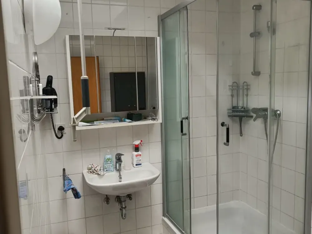 Zuhause mit zwei Zimmern in Saarbrücken