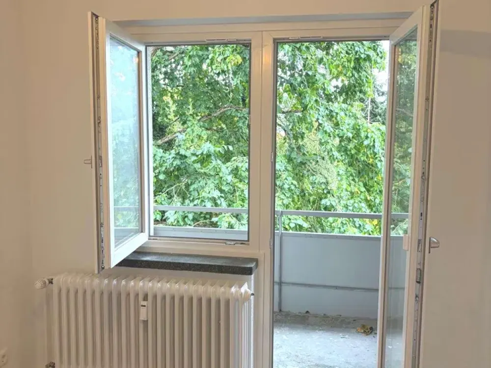 Sanierte 2-Zi-Whg. mit EBK und Tageslichtbad